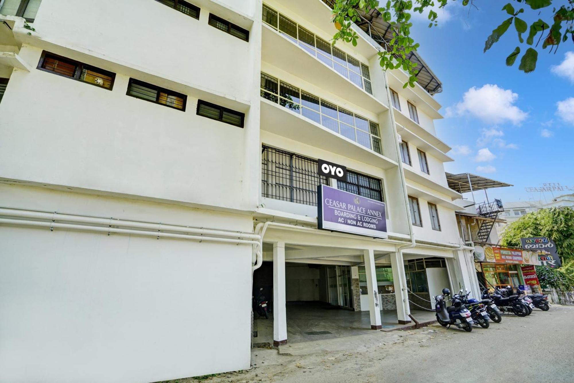 Super Hotel O Ceasar Palace Annex Thodupuzha Dış mekan fotoğraf
